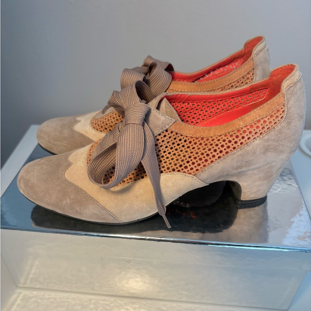 Pas de Rouge Women’s Shoe